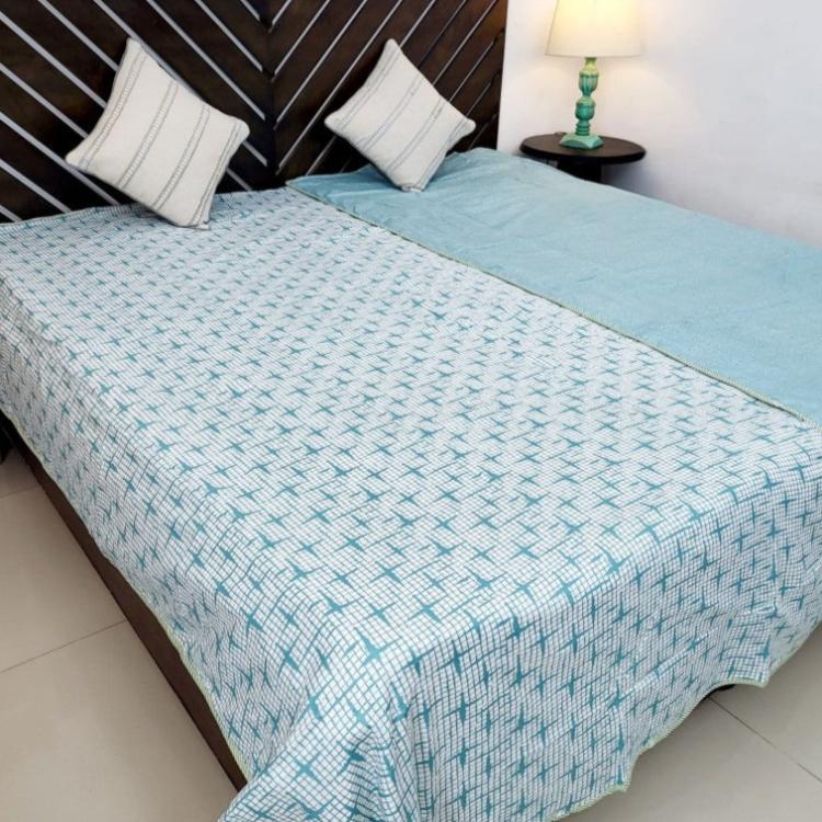 Dohar 100% Cambric Cotton Reversible Single Bed AC Blanket, Teal Stars