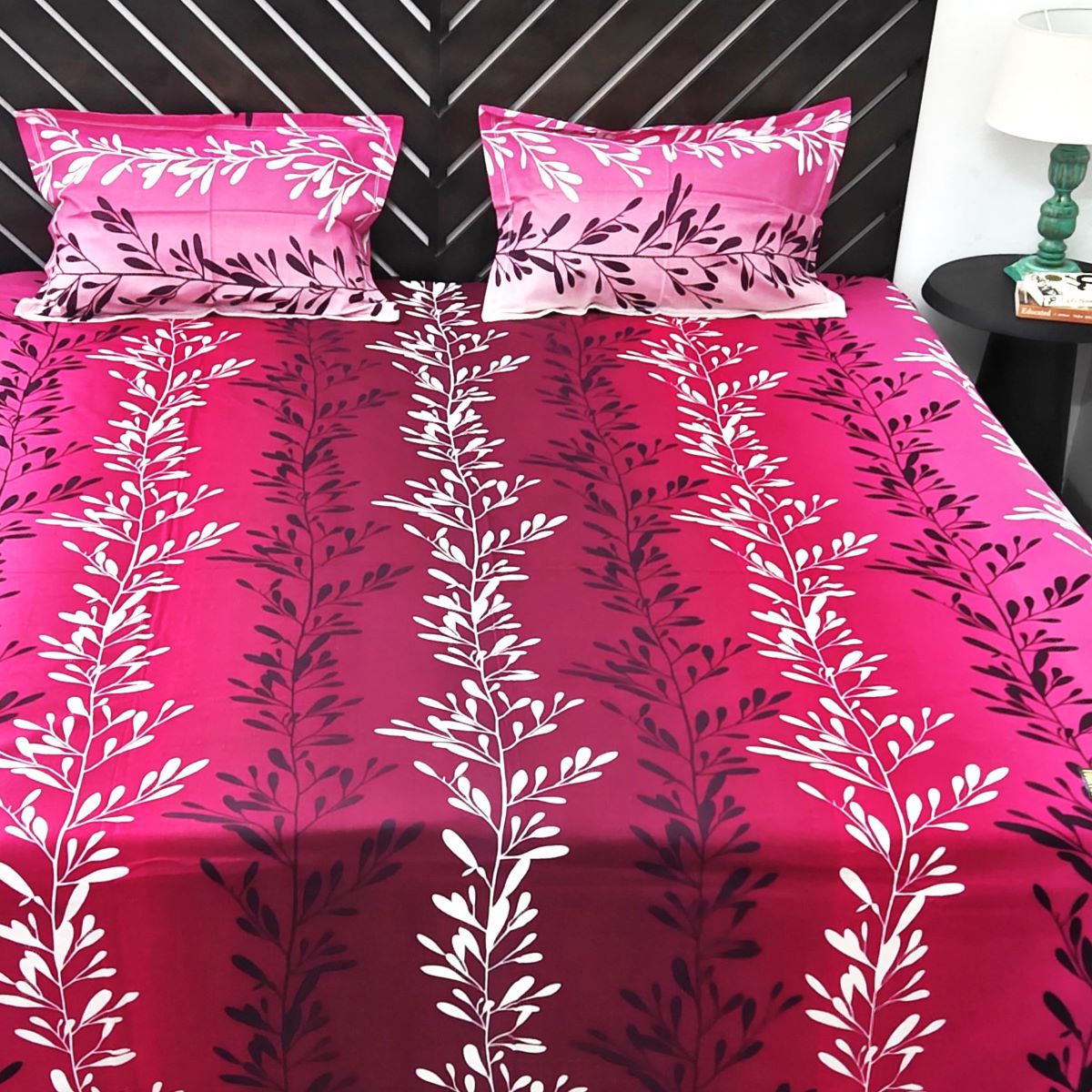 Temptations 100% Cotton King Bedsheet with 2 Pillow Covers 144 TC Procion, Pink