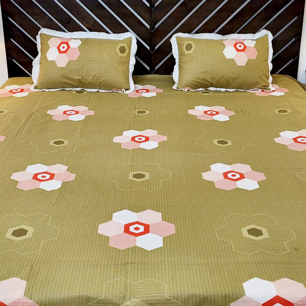 Urban Layers Pure Cotton Double Bedsheet, Mustard