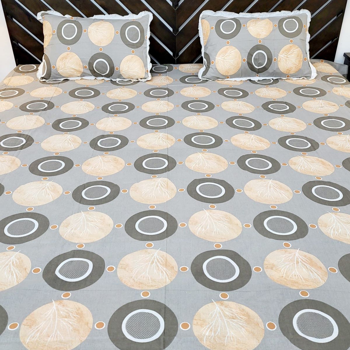Urban Layers Pure Cotton Double Bedsheet, Polka Grey