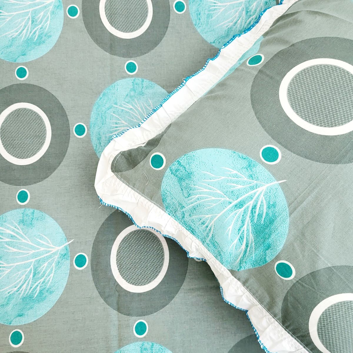 Urban Layers Pure Cotton Double Bedsheet, Polka Cyan