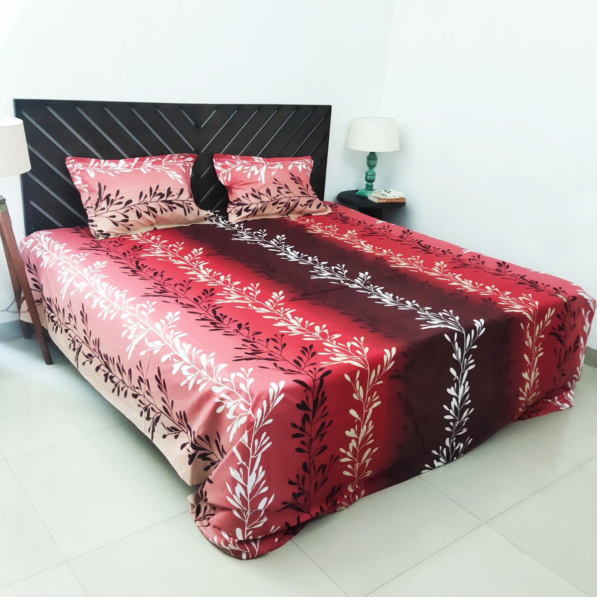 Temptations 100% Cotton King Bedsheet with 2 Pillow Covers 144 TC Procion, Red